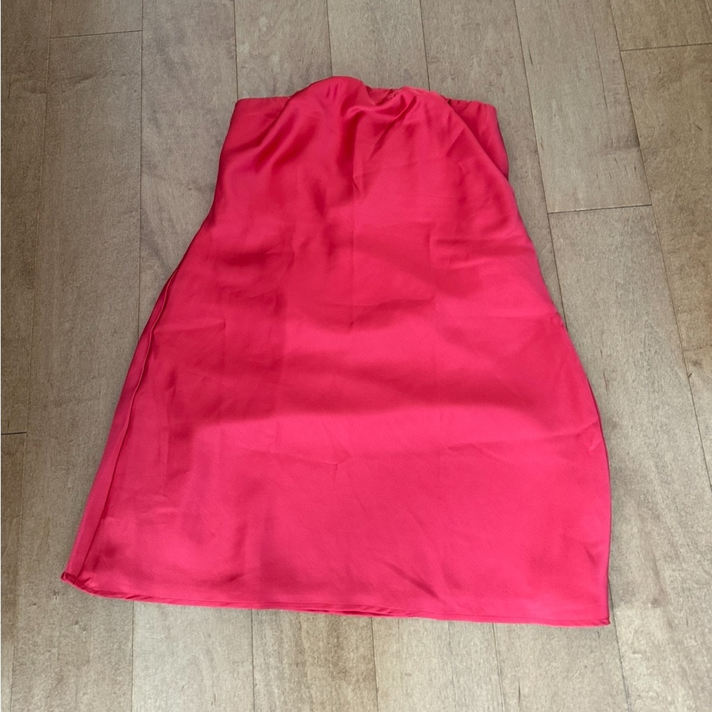 Show Me Your Mumu Taylor Tube Mini Dress in Red Luxe Satin Size Medium NWT - Picture 3 of 12